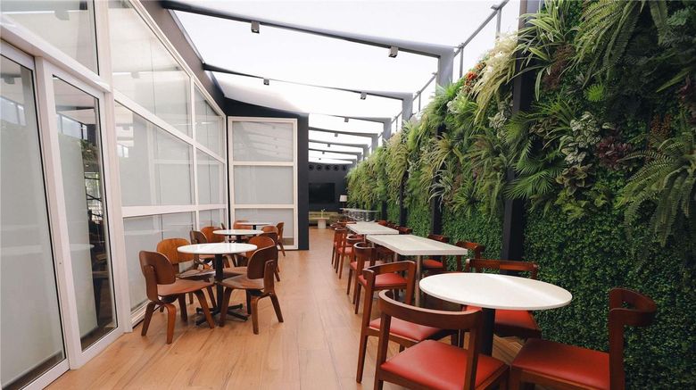 <b>Ibis Recife Restaurant</b>. Images powered by <a href="https://iceportal.shijigroup.com/" title="IcePortal" target="_blank">IcePortal</a>.