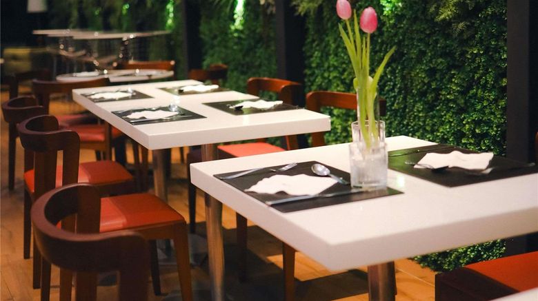 <b>Ibis Recife Restaurant</b>. Images powered by <a href="https://iceportal.shijigroup.com/" title="IcePortal" target="_blank">IcePortal</a>.