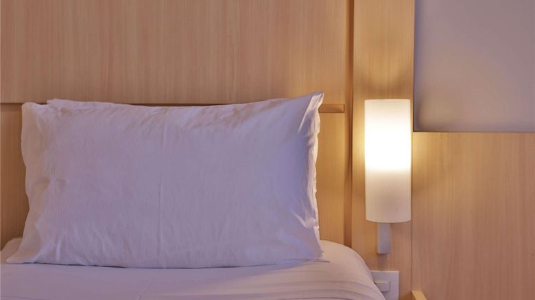 <b>Ibis Recife Room</b>. Images powered by <a href="https://iceportal.shijigroup.com/" title="IcePortal" target="_blank">IcePortal</a>.