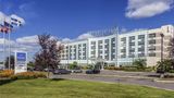 <b>Novotel Montreal Aeroport Exterior</b>. Images powered by <a href="https://iceportal.shijigroup.com/" title="IcePortal" target="_blank">IcePortal</a>.