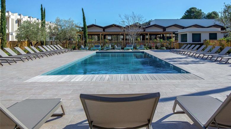 <b>Ibis Perpignan Rivesaltes Pool</b>. Images powered by <a href="https://iceportal.shijigroup.com/" title="IcePortal" target="_blank">IcePortal</a>.