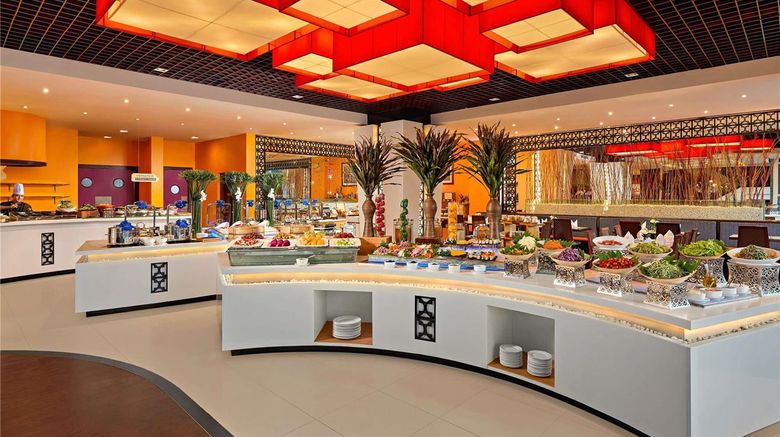 <b>Novotel Nha Trang Restaurant</b>. Images powered by <a href="https://iceportal.shijigroup.com/" title="IcePortal" target="_blank">IcePortal</a>.