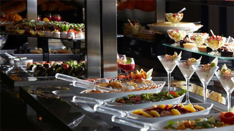 <b>Pullman Zamzam Grand Suites Restaurant</b>. Images powered by <a href="https://iceportal.shijigroup.com/" title="IcePortal" target="_blank">IcePortal</a>.