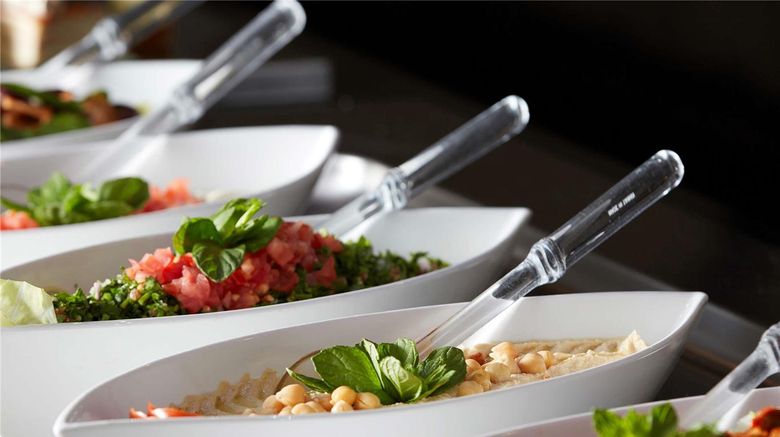 <b>Pullman Zamzam Grand Suites Restaurant</b>. Images powered by <a href="https://iceportal.shijigroup.com/" title="IcePortal" target="_blank">IcePortal</a>.