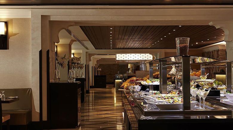 <b>Pullman Zamzam Grand Suites Restaurant</b>. Images powered by <a href="https://iceportal.shijigroup.com/" title="IcePortal" target="_blank">IcePortal</a>.