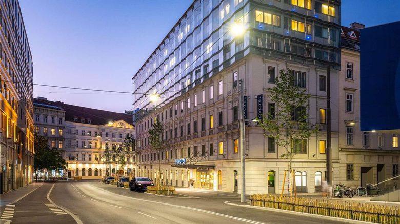 <b>Novotel Wien City Exterior</b>. Images powered by <a href="https://iceportal.shijigroup.com/" title="IcePortal" target="_blank">IcePortal</a>.