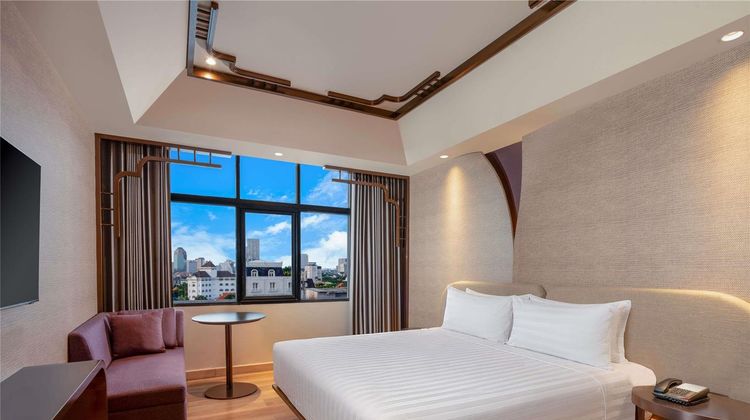 Mercure Surabaya Room