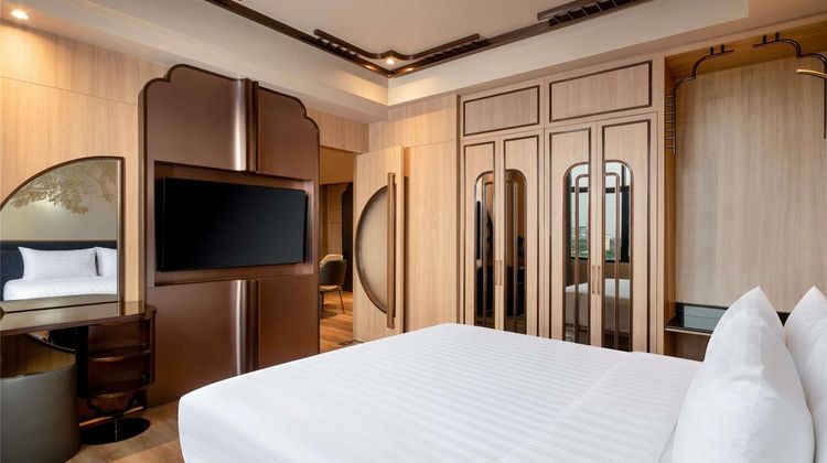 Mercure Surabaya Room