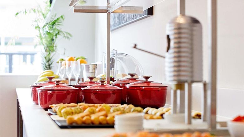 <b>Mercure Biel Plaza Restaurant</b>. Images powered by <a href="https://iceportal.shijigroup.com/" title="IcePortal" target="_blank">IcePortal</a>.