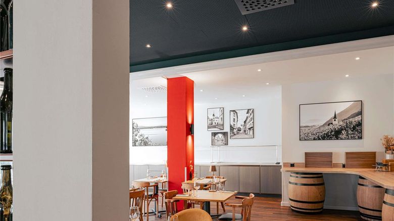 <b>Mercure Biel Plaza Restaurant</b>. Images powered by <a href="https://iceportal.shijigroup.com/" title="IcePortal" target="_blank">IcePortal</a>.