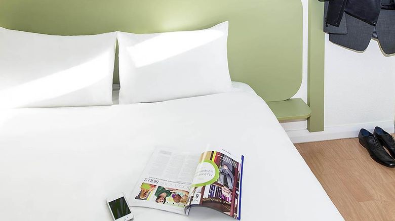 <b>Ibis Budget Sheffield Arena Room</b>. Images powered by <a href="https://iceportal.shijigroup.com/" title="IcePortal" target="_blank">IcePortal</a>.