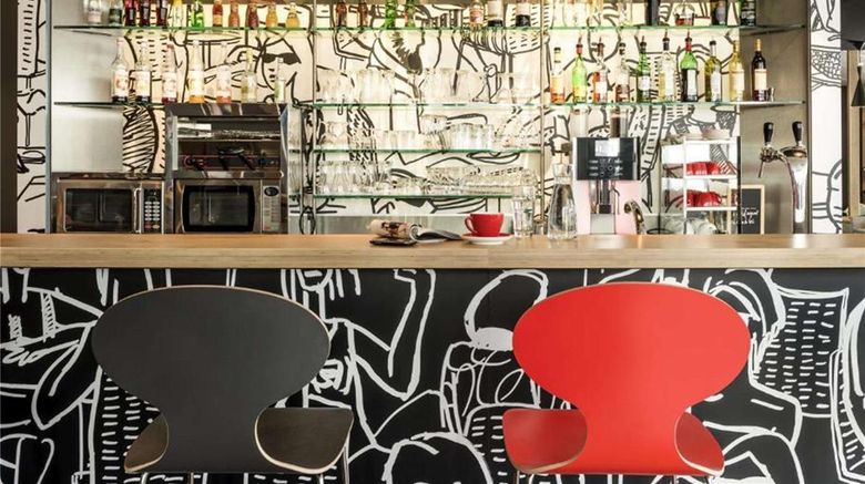 <b>Ibis Bordeaux Bastide Restaurant</b>. Images powered by <a href="https://iceportal.shijigroup.com/" title="IcePortal" target="_blank">IcePortal</a>.