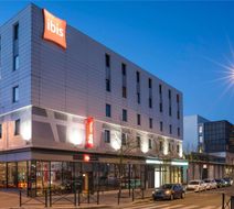 Ibis Bordeaux Bastide Exterior