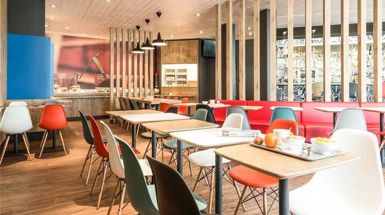 Ibis Bordeaux Bastide Exterior. Images powered by <a href="https://iceportal.shijigroup.com" target="_blank" rel="noopener">Ice Portal</a>.
