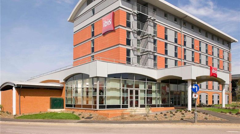 <b>Ibis London Elstree Borehamwood Exterior</b>. Images powered by <a href="https://iceportal.shijigroup.com/" title="IcePortal" target="_blank">IcePortal</a>.