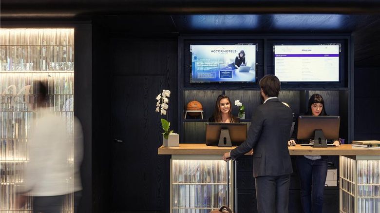 <b>Mercure Paris Boulogne Hotel Exterior</b>. Images powered by <a href="https://iceportal.shijigroup.com/" title="IcePortal" target="_blank">IcePortal</a>.