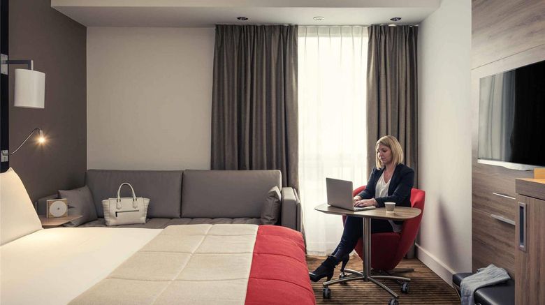 <b>Mercure Paris Boulogne Hotel Room</b>. Images powered by <a href="https://iceportal.shijigroup.com/" title="IcePortal" target="_blank">IcePortal</a>.