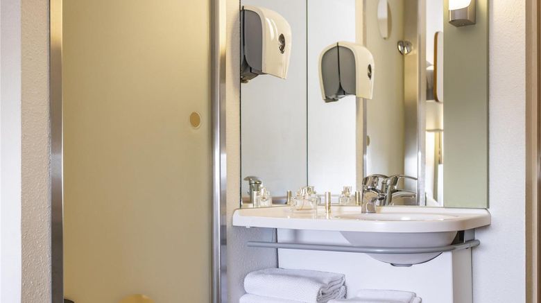 <b>Ibis Budget Antwerpen Central Station Room</b>. Images powered by <a href="https://iceportal.shijigroup.com/" title="IcePortal" target="_blank">IcePortal</a>.