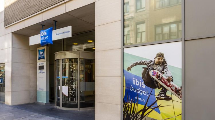 Ibis Budget Antwerpen Central Station Exterior
