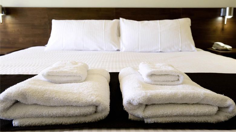 <b>Mercure Bunbury Sanctuary Golf Resort Room</b>. Images powered by <a href="https://iceportal.shijigroup.com/" title="IcePortal" target="_blank">IcePortal</a>.