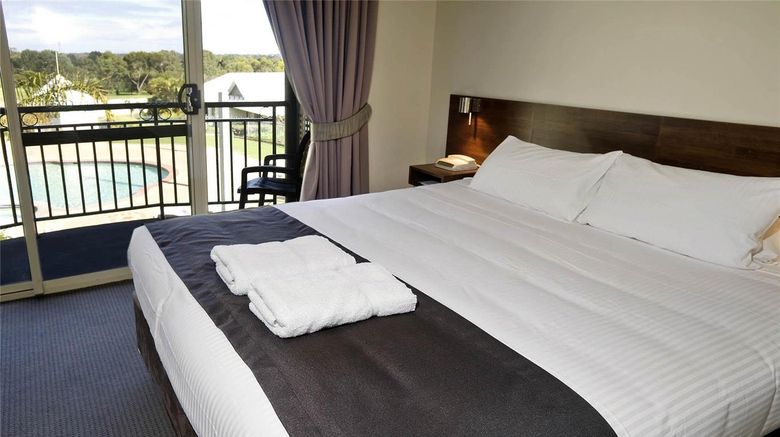 <b>Mercure Bunbury Sanctuary Golf Resort Room</b>. Images powered by <a href="https://iceportal.shijigroup.com/" title="IcePortal" target="_blank">IcePortal</a>.