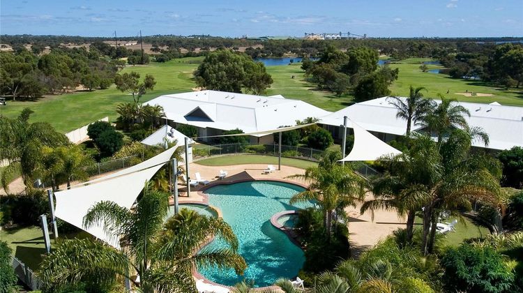 Mercure Bunbury Sanctuary Golf Resort Pool