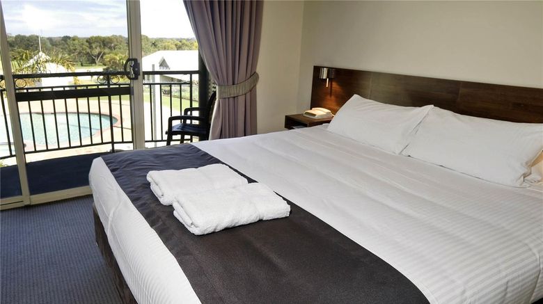 <b>Mercure Bunbury Sanctuary Golf Resort Room</b>. Images powered by <a href="https://iceportal.shijigroup.com/" title="IcePortal" target="_blank">IcePortal</a>.