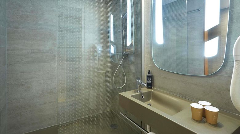 <b>Hotel Ibis Annemasse Room</b>. Images powered by <a href="https://iceportal.shijigroup.com/" title="IcePortal" target="_blank">IcePortal</a>.