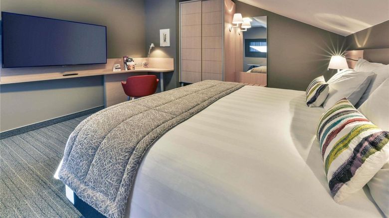 <b>Mercure Perigueux Centre 3 Suite</b>. Images powered by <a href="https://iceportal.shijigroup.com/" title="IcePortal" target="_blank">IcePortal</a>.