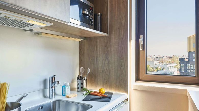<b>Mercure Paris Boulogne Aparthotel Room</b>. Images powered by <a href="https://iceportal.shijigroup.com/" title="IcePortal" target="_blank">IcePortal</a>.
