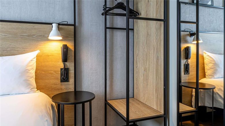 <b>Hotel Ibis Paris Boulogne Billancourt Room</b>. Images powered by <a href="https://iceportal.shijigroup.com/" title="IcePortal" target="_blank">IcePortal</a>.
