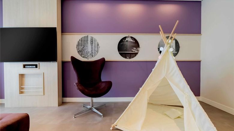 <b>Mercure Sao Paulo Pamplona Room</b>. Images powered by <a href="https://iceportal.shijigroup.com/" title="IcePortal" target="_blank">IcePortal</a>.