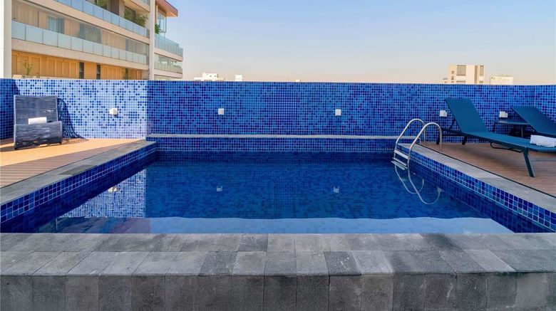 <b>Mercure Sao Paulo Pamplona Pool</b>. Images powered by <a href="https://iceportal.shijigroup.com/" title="IcePortal" target="_blank">IcePortal</a>.