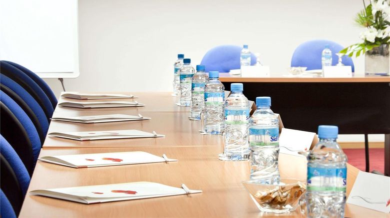 <b>Ibis Casablanca Sidi Maarouf Meeting</b>. Images powered by <a href="https://iceportal.shijigroup.com/" title="IcePortal" target="_blank">IcePortal</a>.
