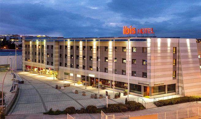 Hotel Ibis Madrid Alcobendas Exterior