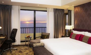 Sofitel Philippine Plaza Manila