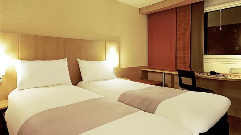 <b>Ibis Criciuma Room</b>. Images powered by <a href="https://iceportal.shijigroup.com/" title="IcePortal" target="_blank">IcePortal</a>.