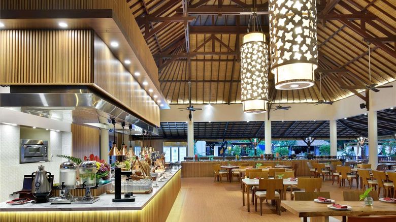 <b>Novotel Nusa Dua Bali Restaurant</b>. Images powered by <a href="https://iceportal.shijigroup.com/" title="IcePortal" target="_blank">IcePortal</a>.