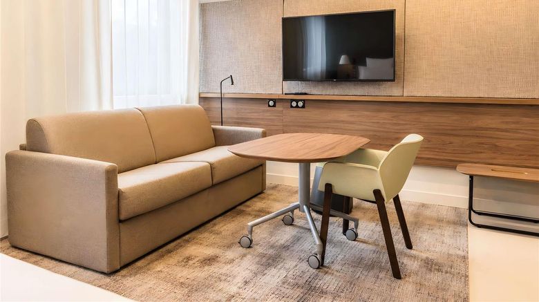 <b>Suite Novotel Rouen Normandie Room</b>. Images powered by <a href="https://iceportal.shijigroup.com/" title="IcePortal" target="_blank">IcePortal</a>.
