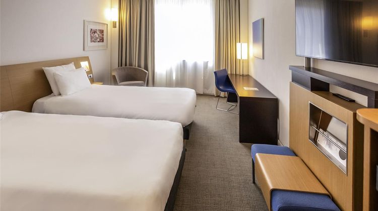 Hotel Novotel Salerno Est Arechi Room