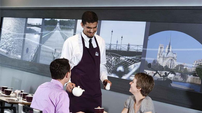 <b>Mercure Paris Ivry Quai de Seine Restaurant</b>. Images powered by <a href="https://iceportal.shijigroup.com/" title="IcePortal" target="_blank">IcePortal</a>.