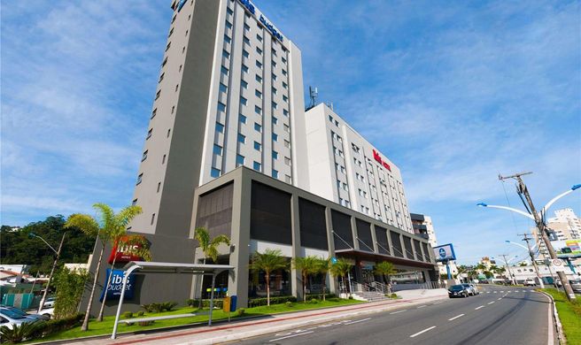 Ibis Navegantes Itajai Exterior