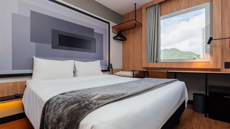 Ibis Navegantes Itajai Room