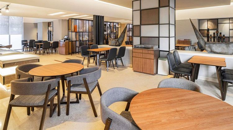 Ibis Mumbai Airport Restaurant