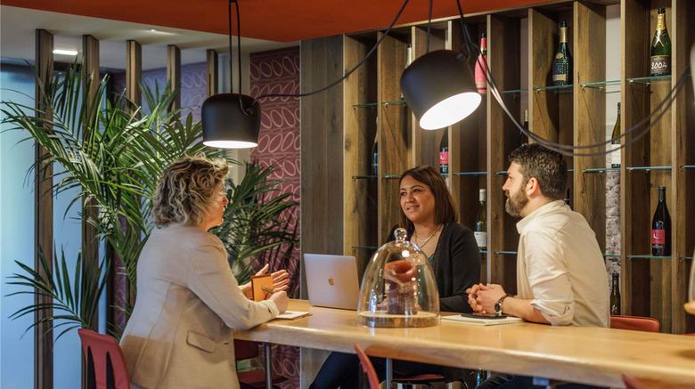 <b>Hotel Mercure Valence Sud Meeting</b>. Images powered by <a href="https://iceportal.shijigroup.com/" title="IcePortal" target="_blank">IcePortal</a>.