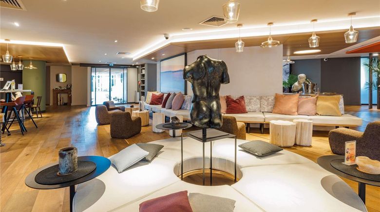 <b>Hotel Mercure Valence Sud Meeting</b>. Images powered by <a href="https://iceportal.shijigroup.com/" title="IcePortal" target="_blank">IcePortal</a>.