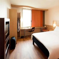 Ibis Barcelona Santa Coloma