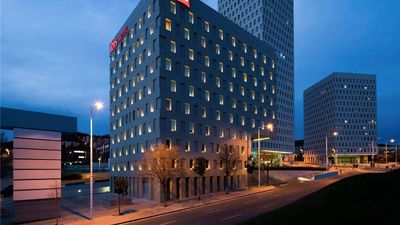 Ibis Barcelona Santa Coloma