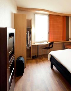 Ibis Barcelona Santa Coloma
