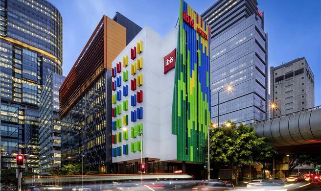 Ibis Sydney Barangaroo Exterior